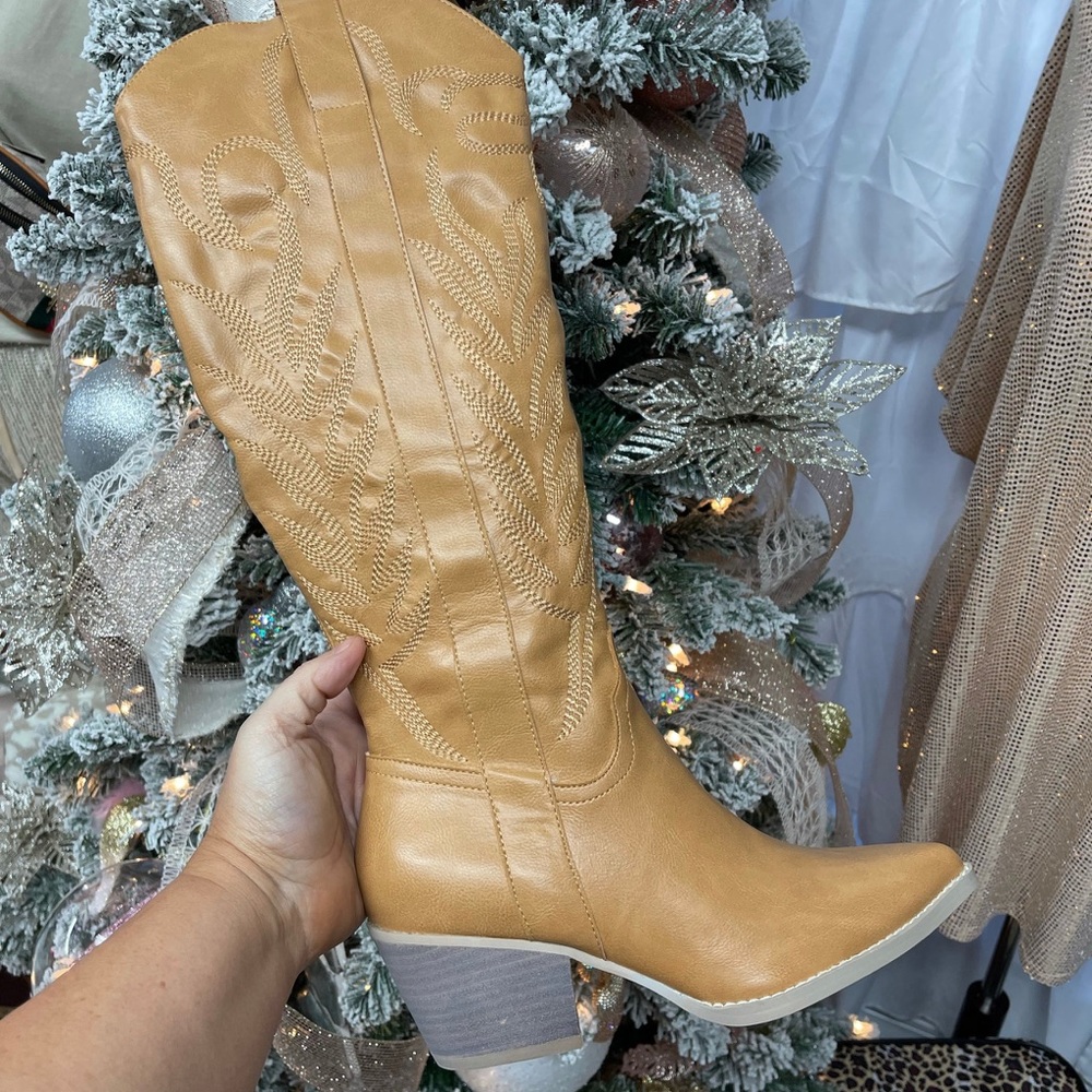 Rebel Cowgirl Boots